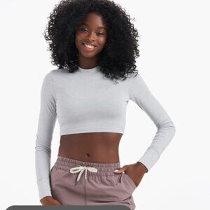 Vuori Long Sleeve Lux Crop Tee - Womens XS - Platinum Heather